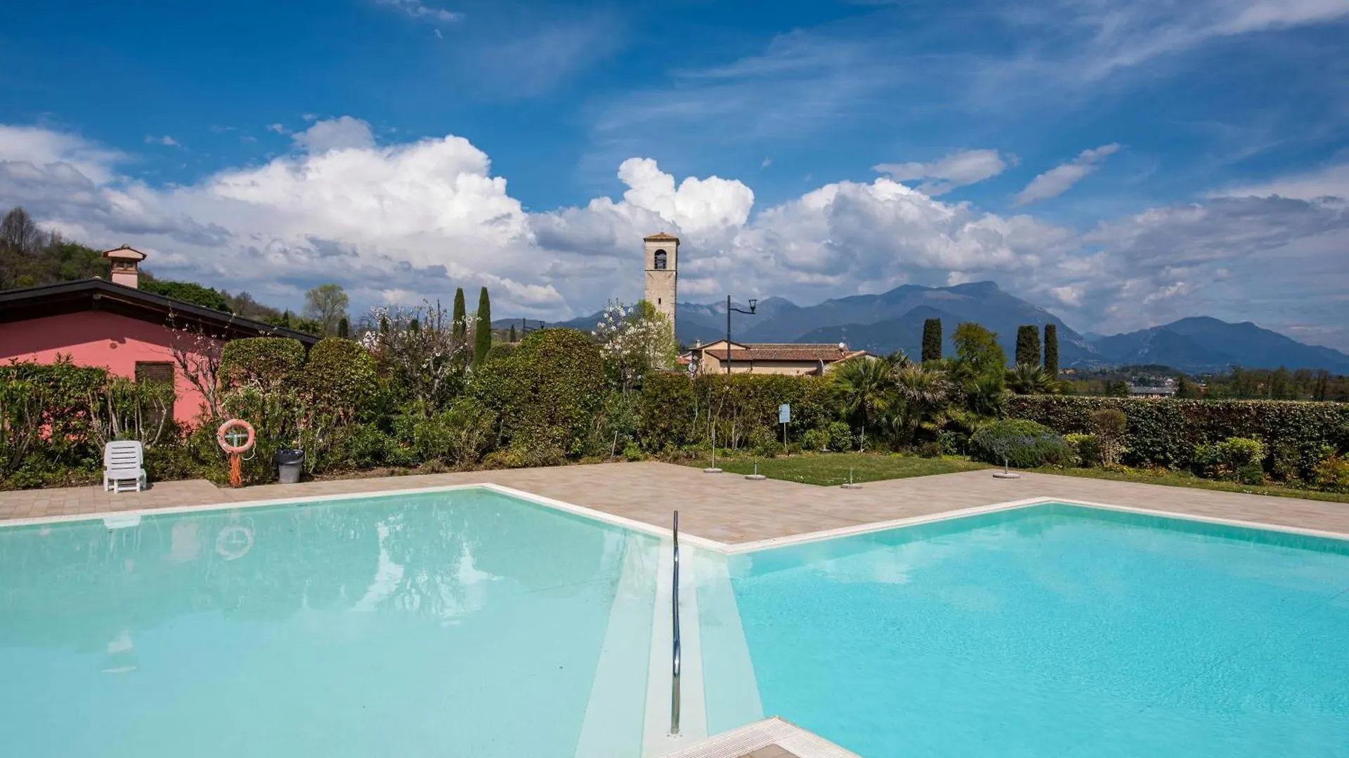 La Terrazza Sul Lago - Splendida Vista Sul Garda Raffa 0*,  Italien